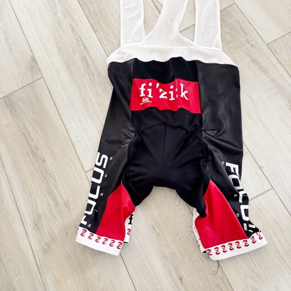 GSG Men’s Bib Cycling Shorts FOCUS BIKES FI’ZI:K 120 High Density Italy Size XL - Picture 5 of 10